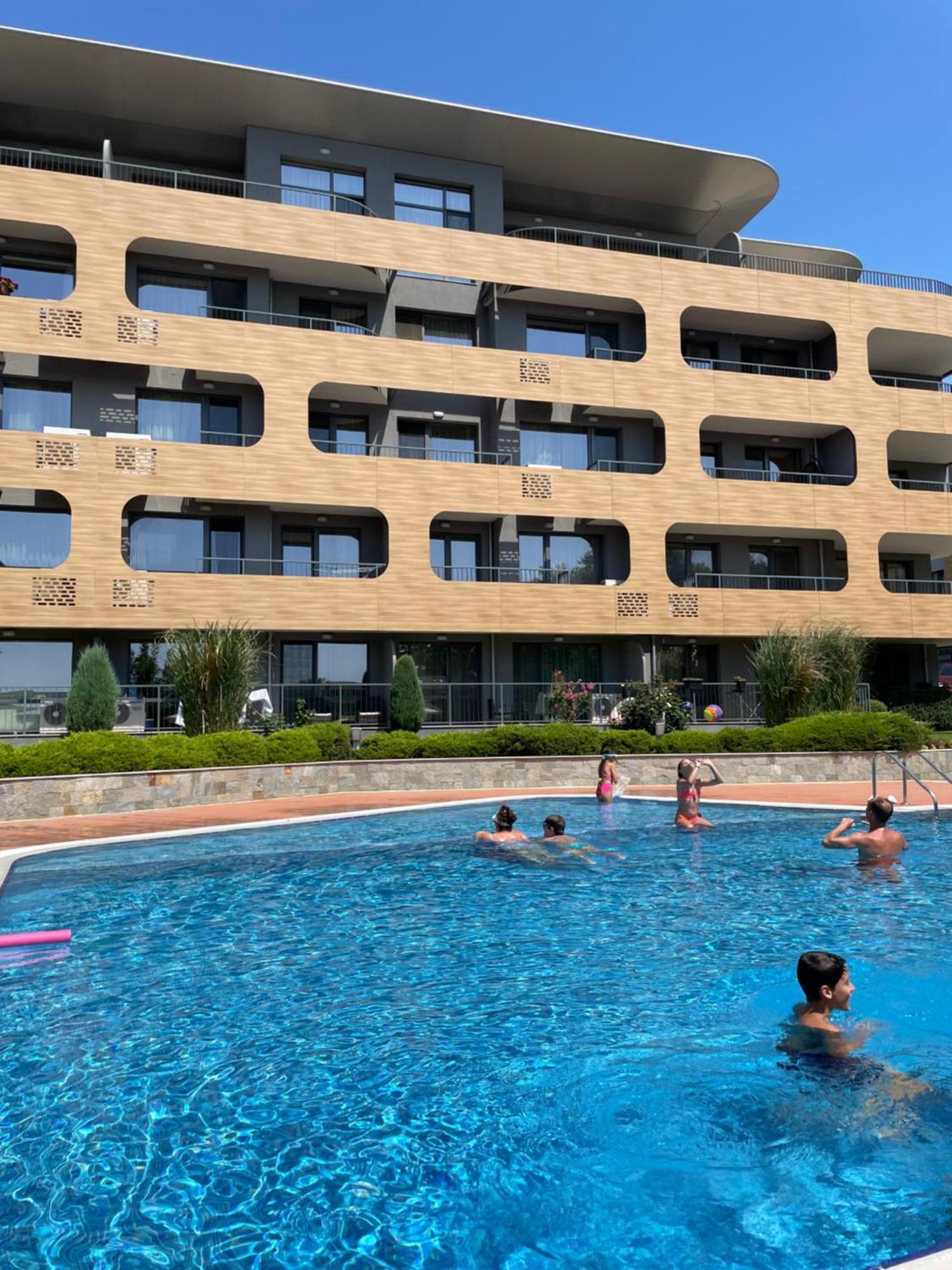 Freddo Apartment - Coral Residence Complex With Parking & Pool 바르나 외부 사진